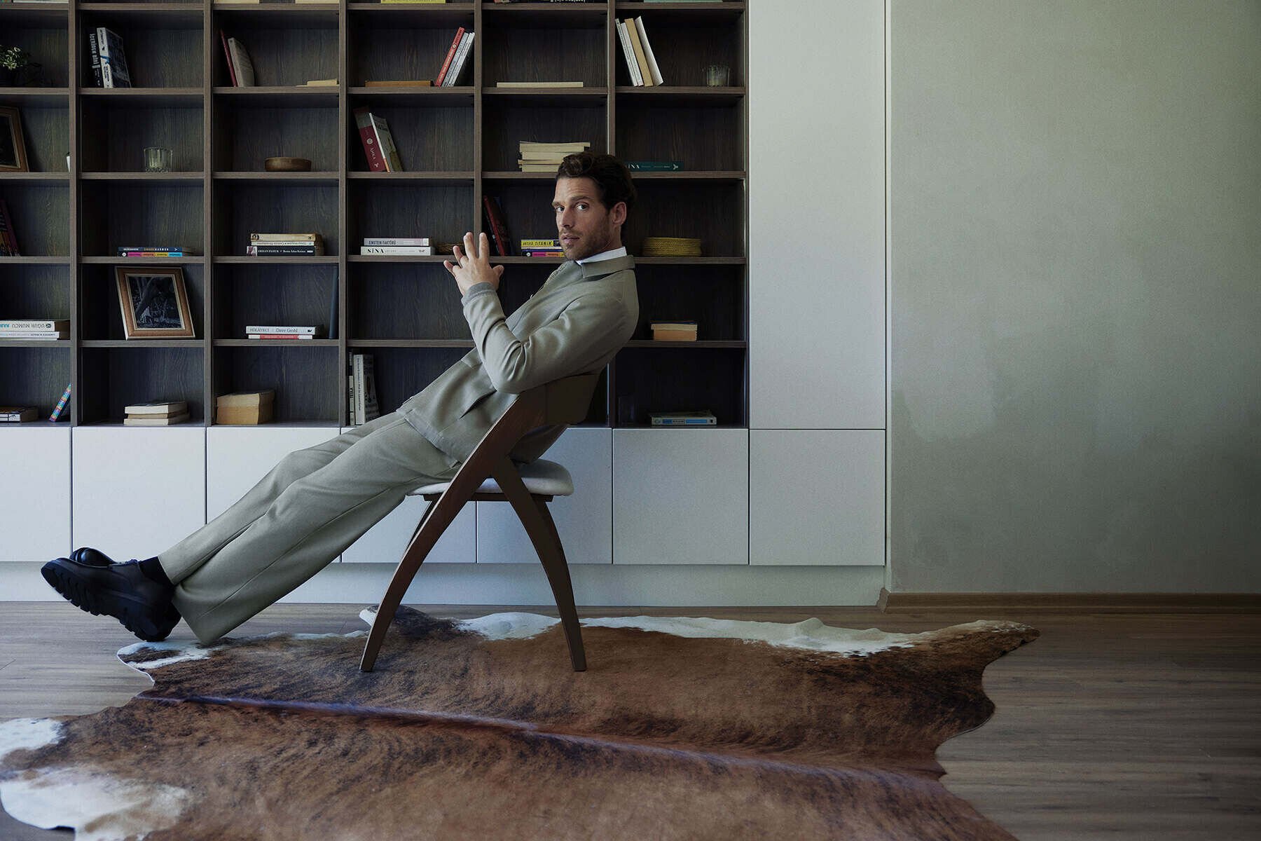 KUMAŞ PANTOLON NASIL ÜTÜLENİR? ADIM ADIM REHBER