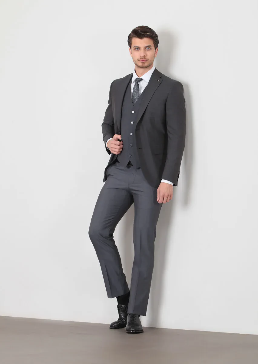 Antrasit Yelekli Takım Elbise - 1