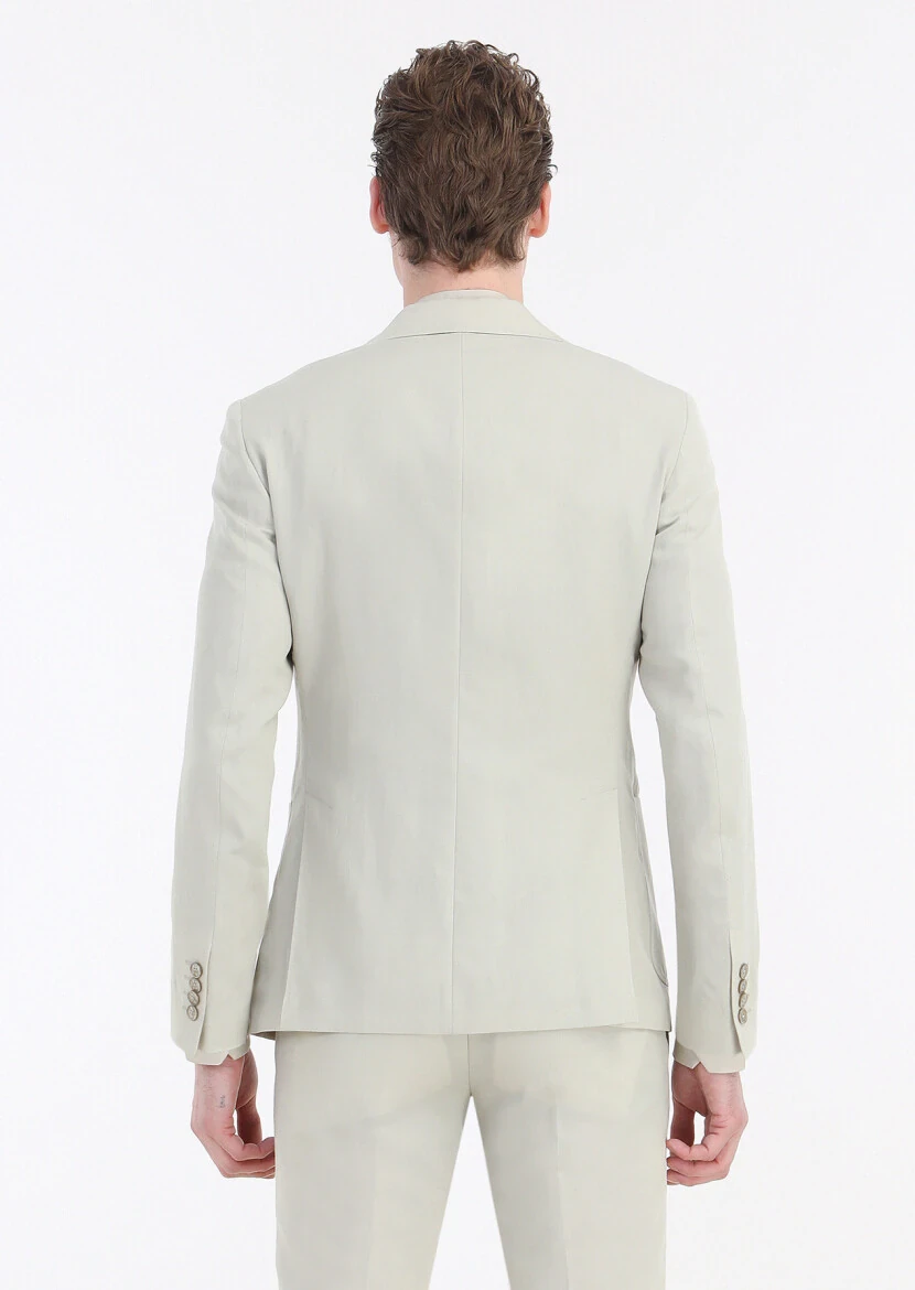 Beige Suit With Waistcoat - 9