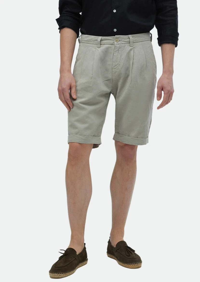 Beige Weaving Carrot Fit Casual 100% Cotton Bermuda 