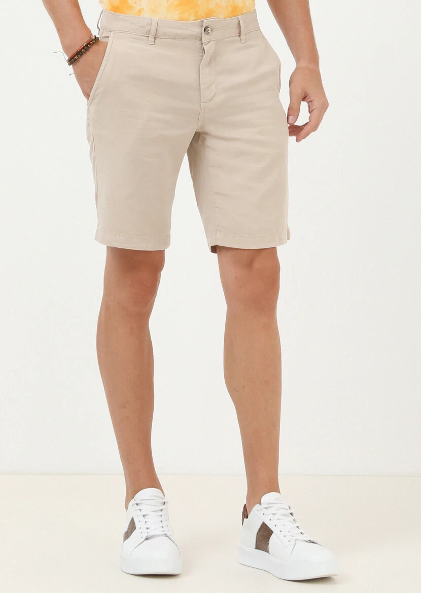 Bej Düz Dokuma Regular Fit Casual Bermuda 
