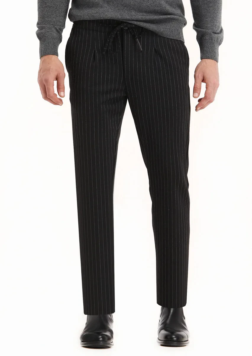 Black Knitting Jogging Fit Casual Trousers - 2