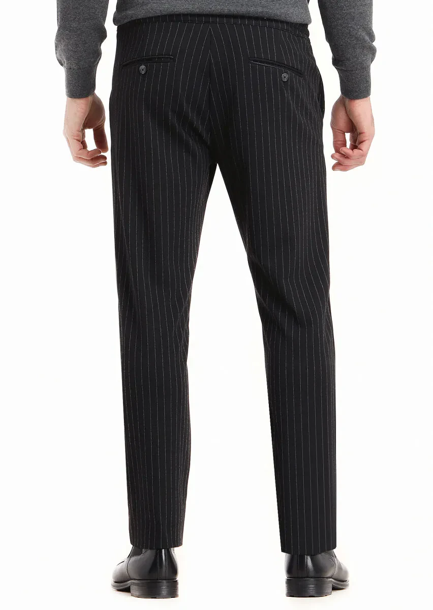 Black Knitting Jogging Fit Casual Trousers - 4