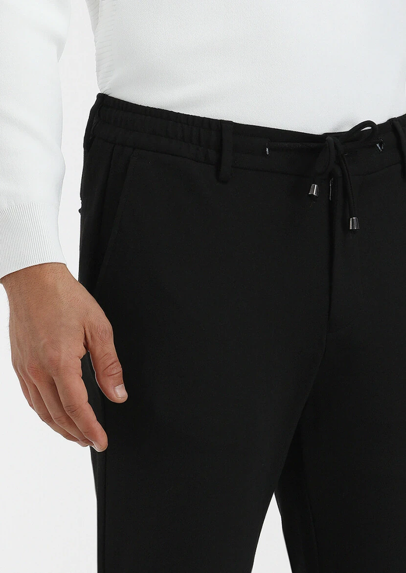Black Knitting Jogging Fit Casual Trousers - 3
