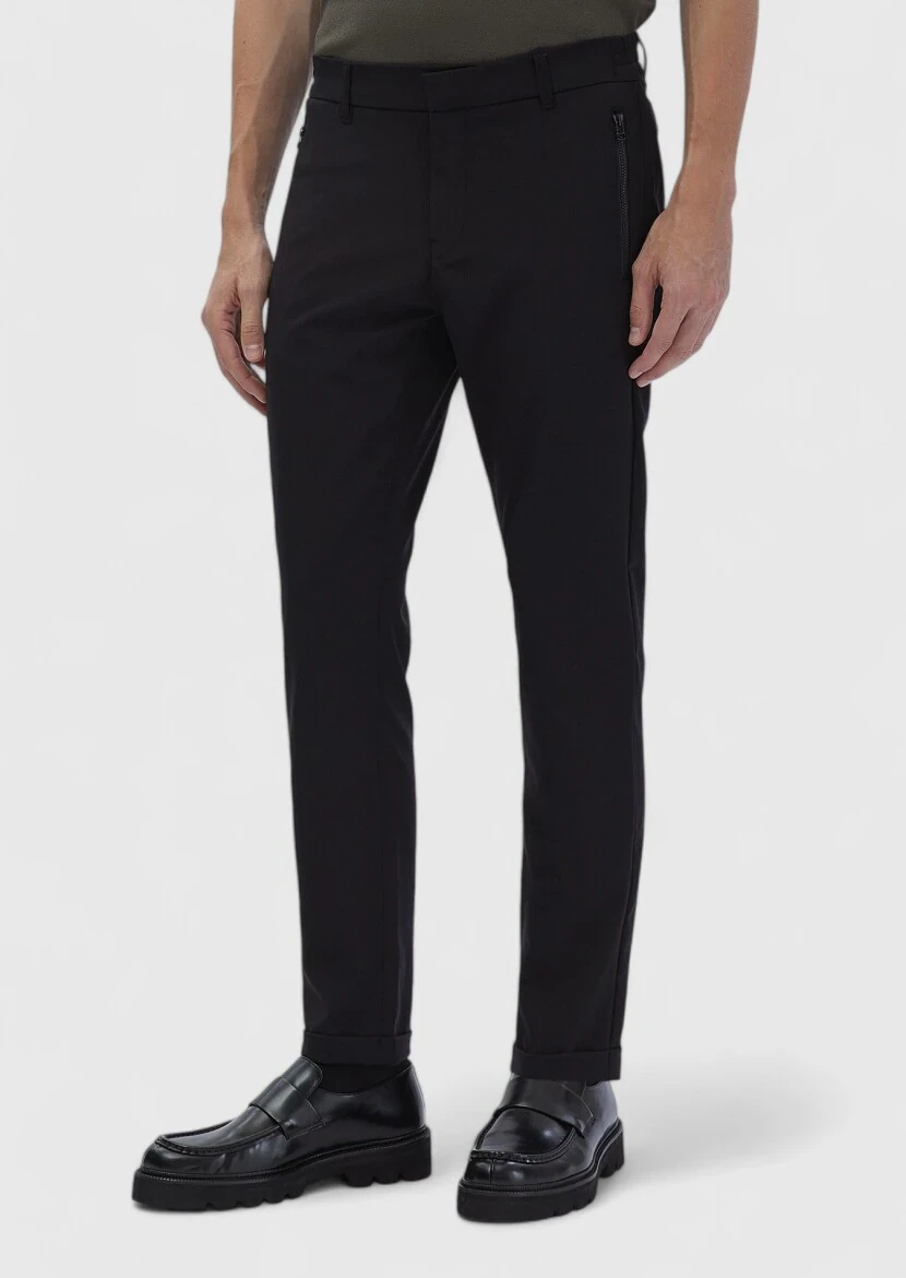 Black Knitting Jogging Fit Casual Trousers 