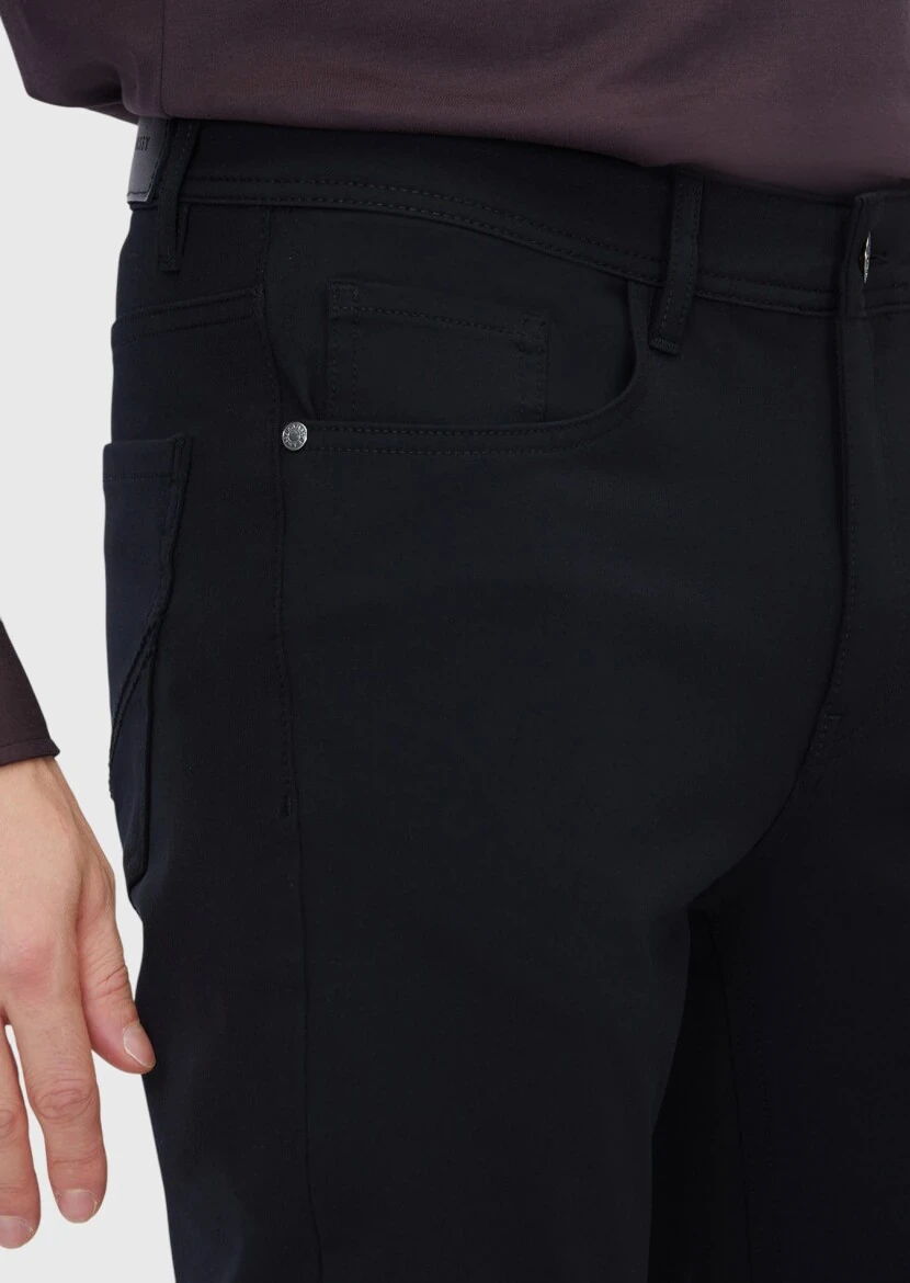 Black Knitting Slim Fit Casual Trousers - 3