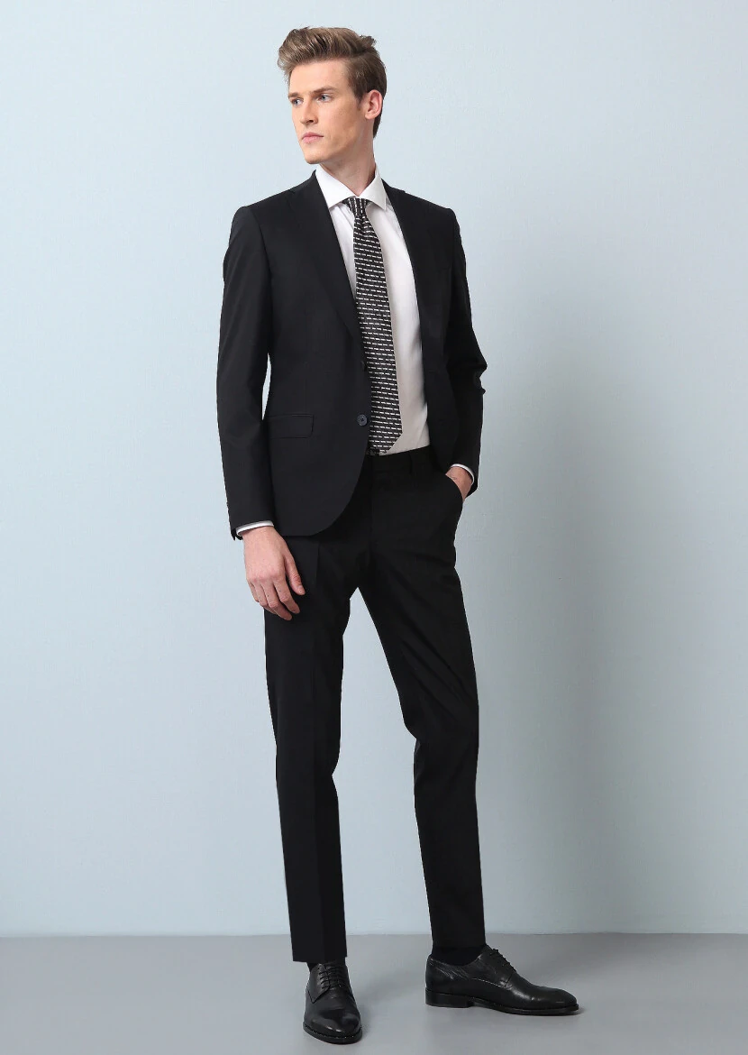 Black Plain Fashion Slim Fit Wool Blended Suit - RAMSEY
