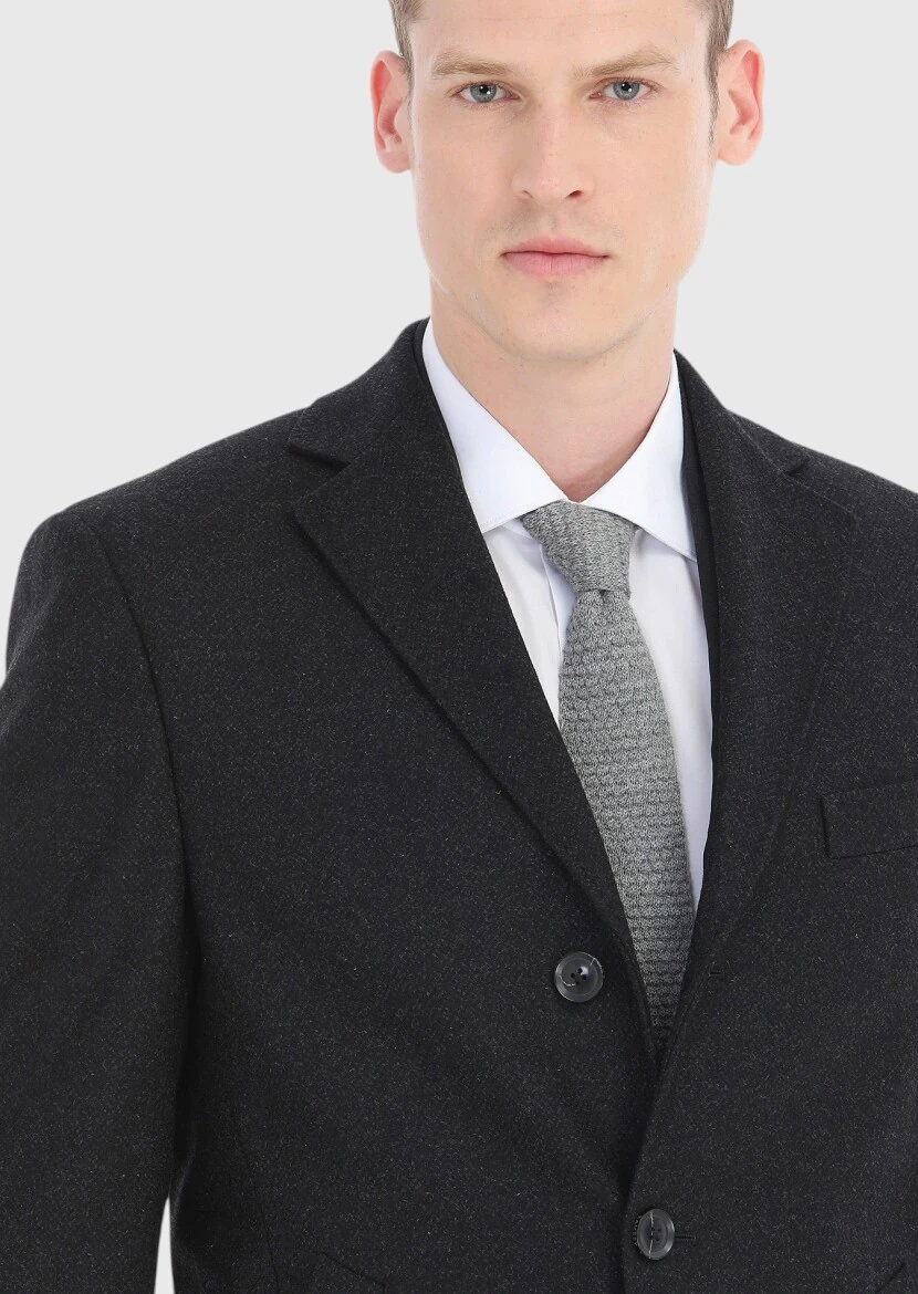 Black Regular Fit Butterfly Collar Classical Weaving Overcoat - 3