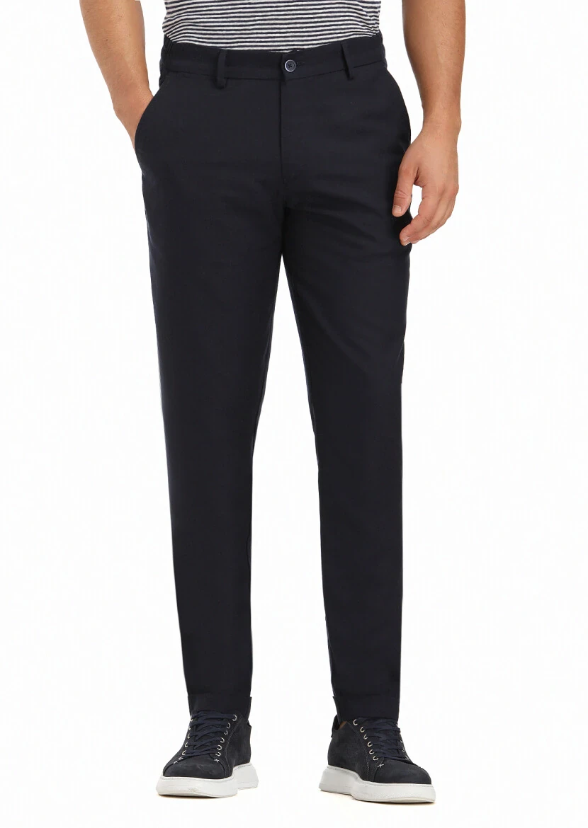 Black Weaving Jogging Fit Casual Trousers 