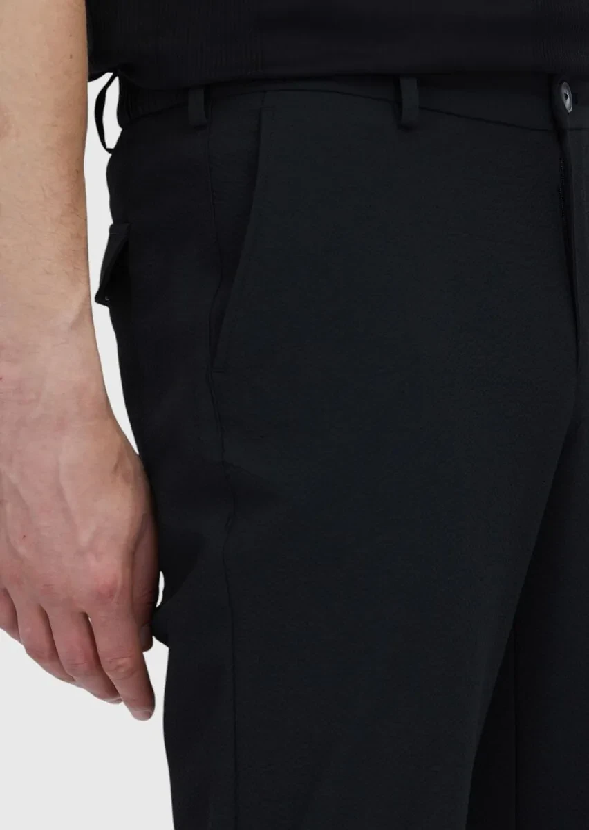 Black Weaving Jogging Fit Casual Trousers - 3