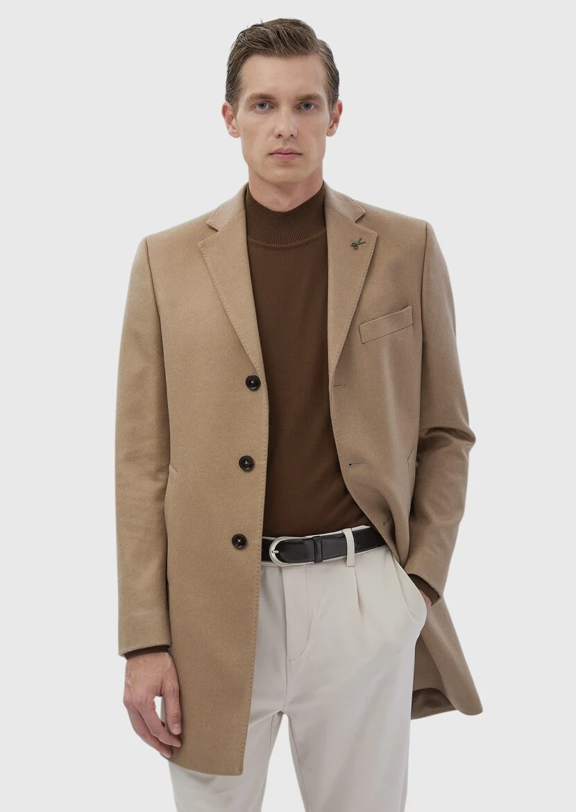 Buff Regular Fit Butterfly Collar Classical Weaving Overcoat 