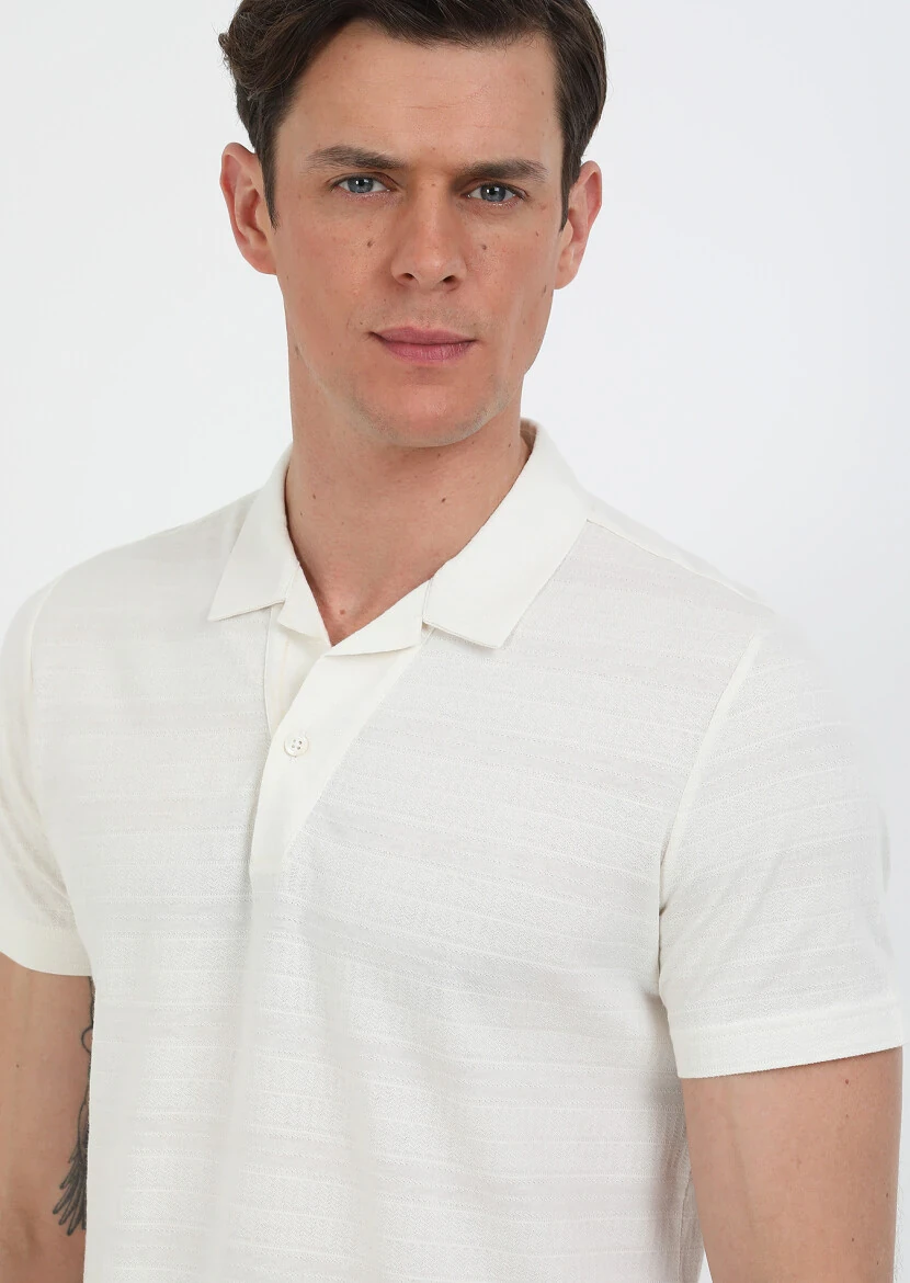 Ekru Jakarlı Küba Yaka %100 Pamuk T-Shirt - 1