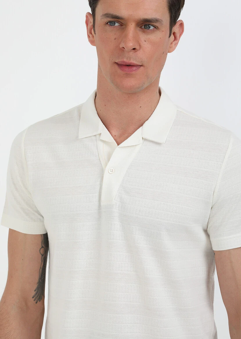 Ekru Jakarlı Küba Yaka %100 Pamuk T-Shirt - 2