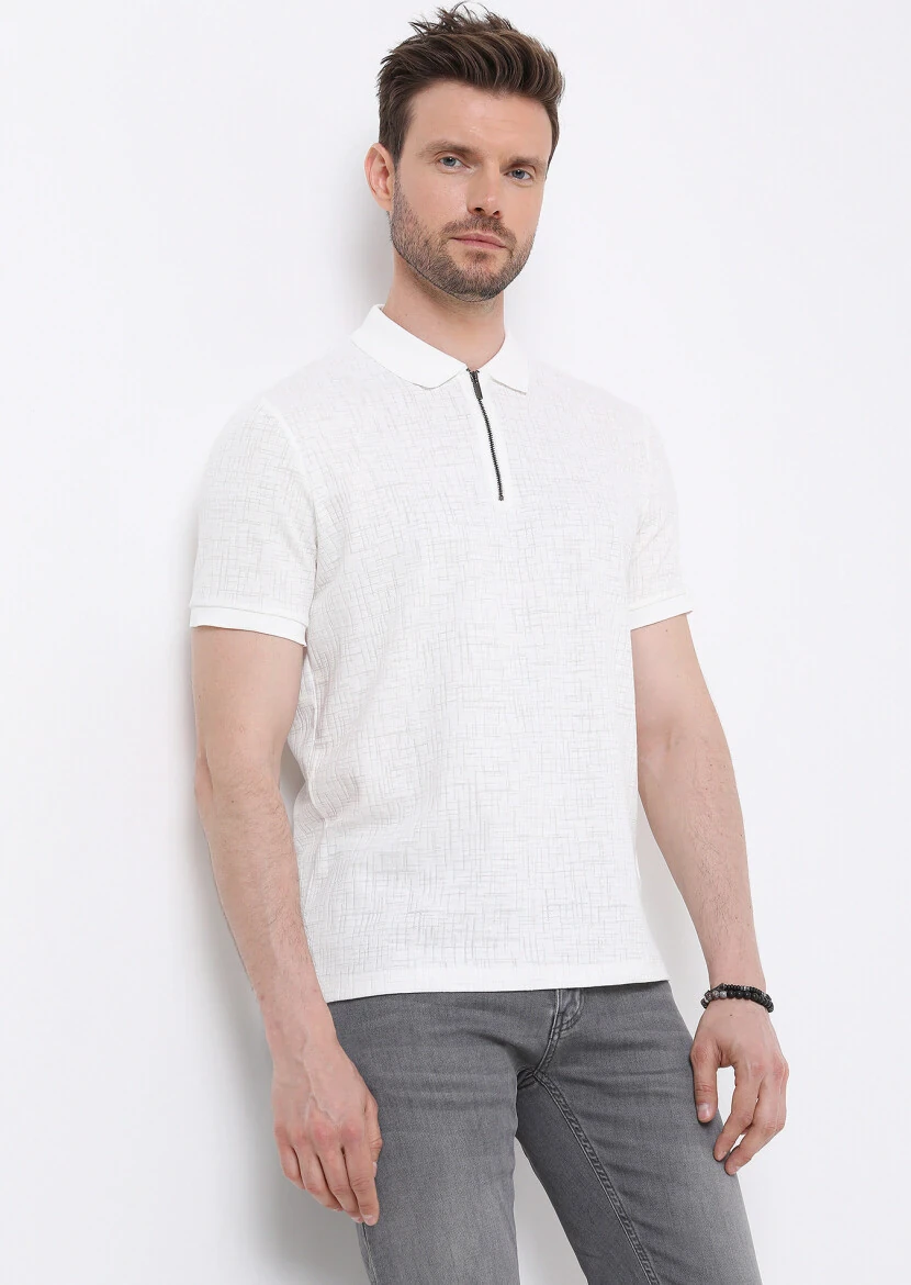 Ekru Jakarlı Polo Yaka Pamuk Karışımlı T-Shirt 