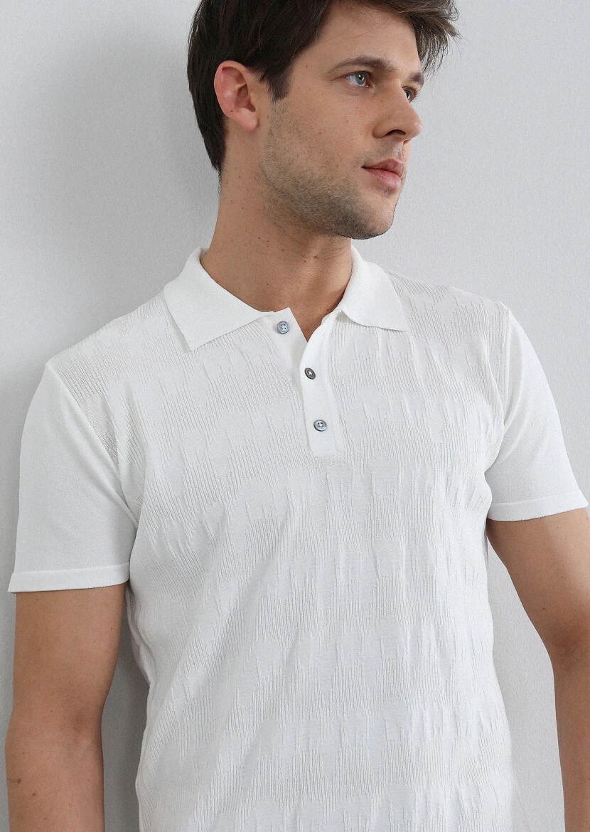 Ekru Polo Yaka Jakarlı Triko 