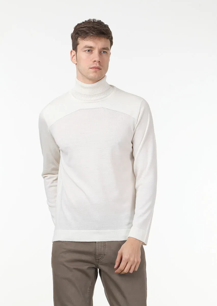 Ekru Tam Balıkçı Yaka Düz Örgü Yün Karışımlı Triko Kazak - 1