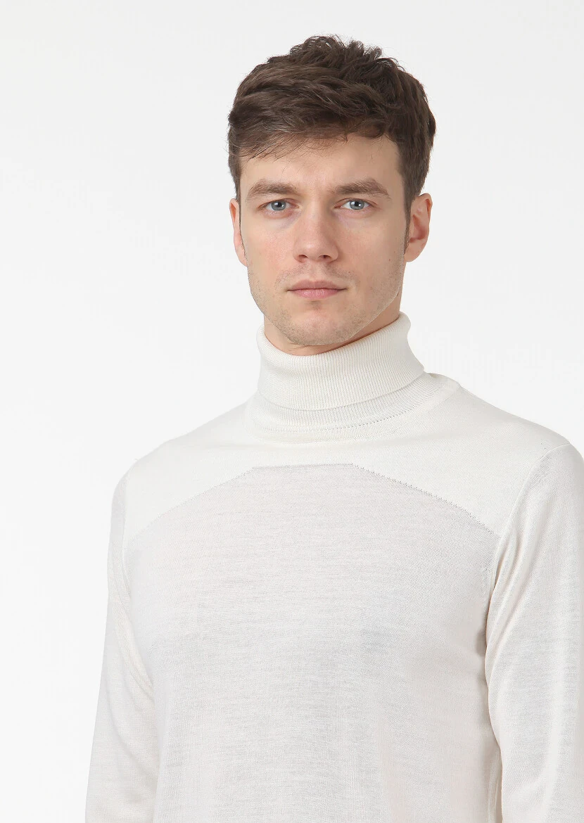 Ekru Tam Balıkçı Yaka Düz Örgü Yün Karışımlı Triko Kazak - 2