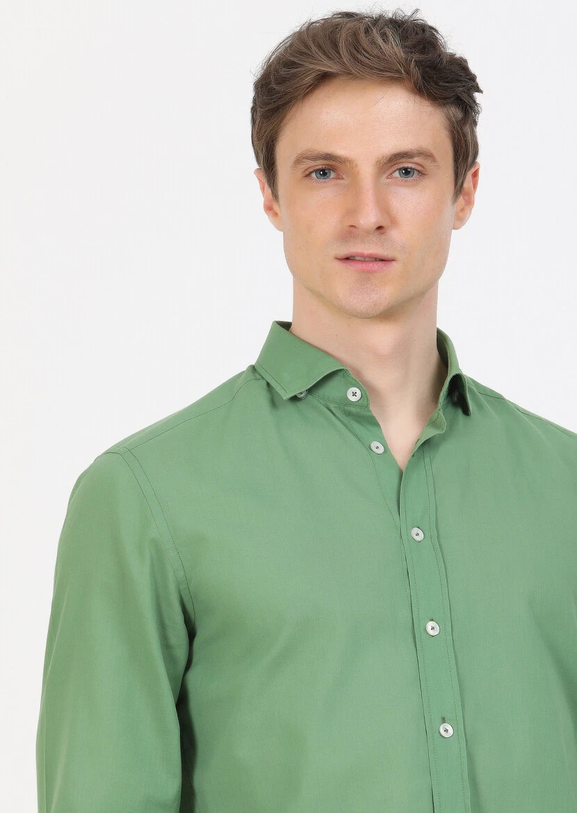 Green Plain Regular Fit Weaving Casual 100% Cotton Shirt - 3