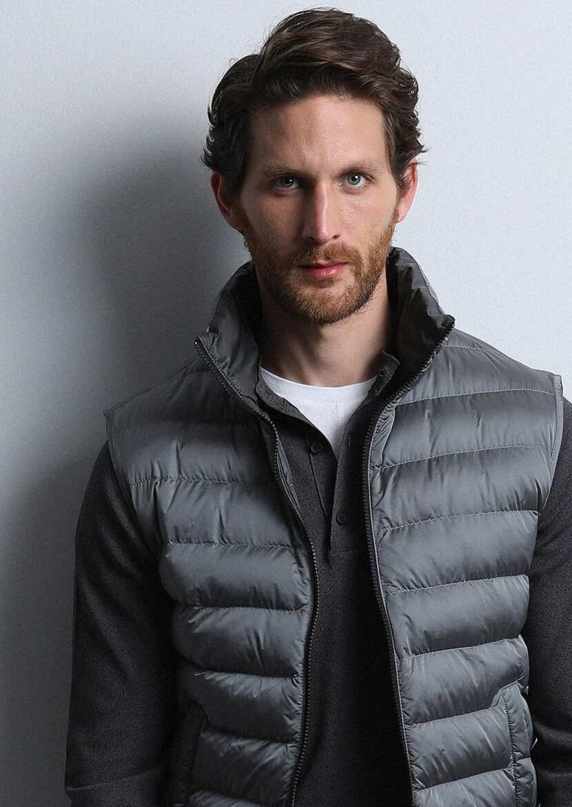 Grey Regular Fit Turtleneck Casual Weaving Puffer Puffer Vest - 4