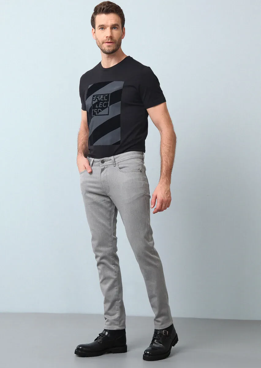 Grey Weaving Slim Fit Casual Cotton Blended Trousers - 4