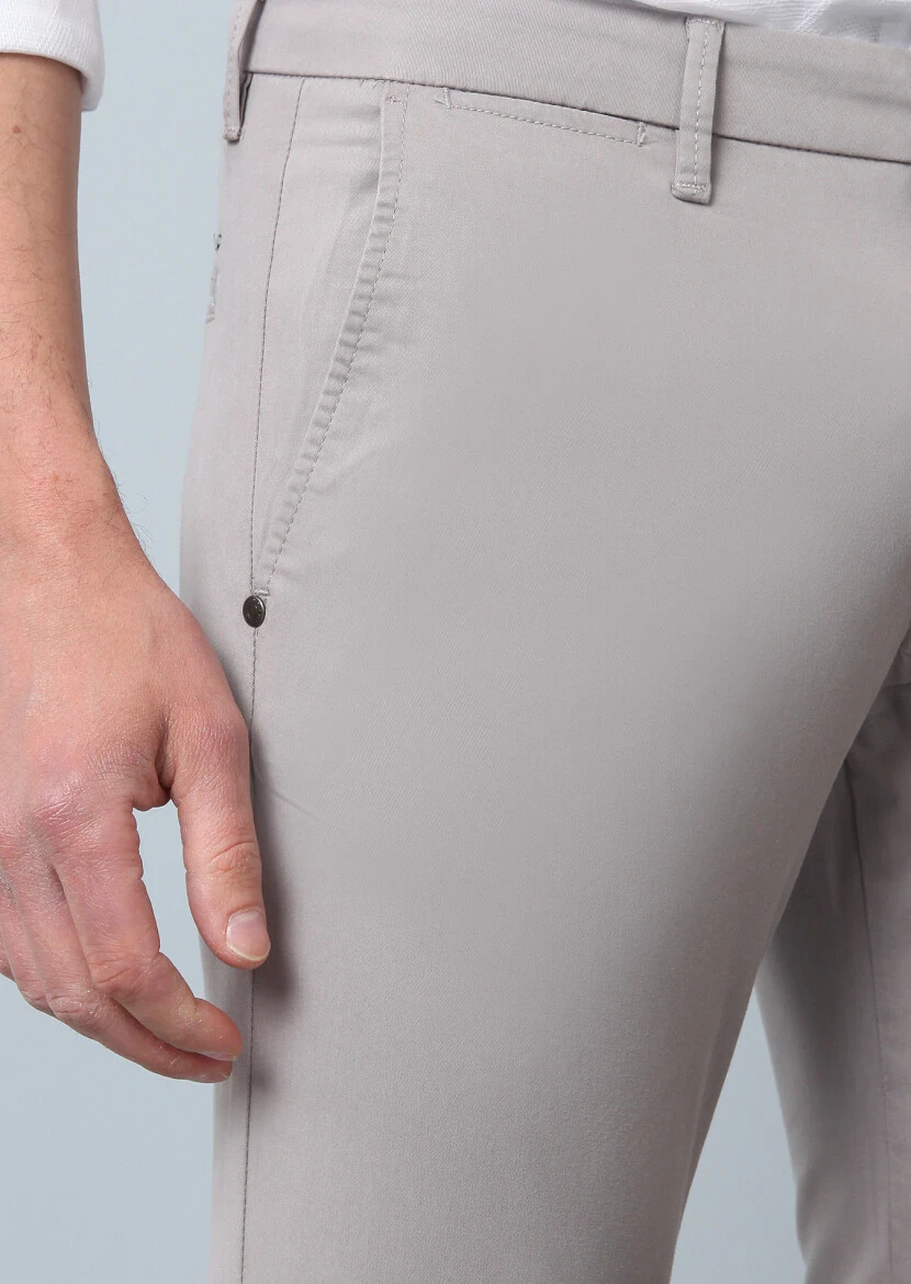 Gri Düz Dokuma Slim Fit Smart Casual Pantolon 