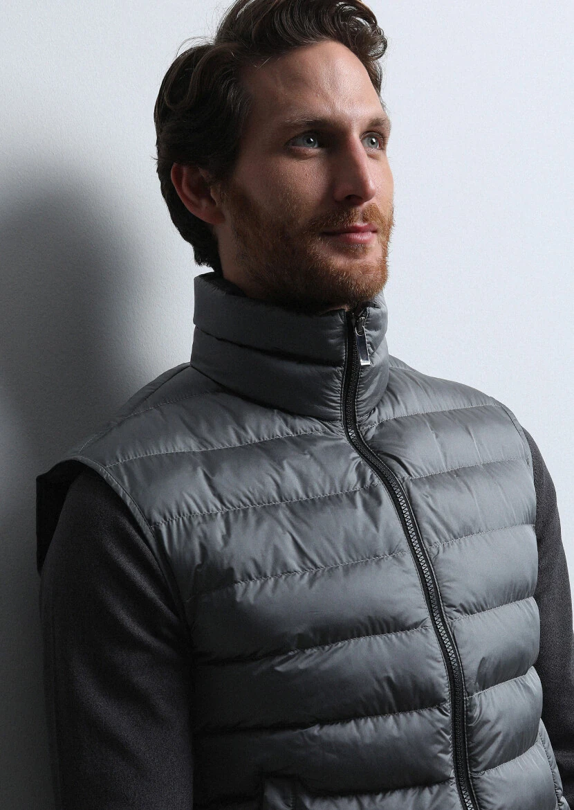 Gri Regular Fit Dik Yaka Casual Dokuma Spor Yelek - 2