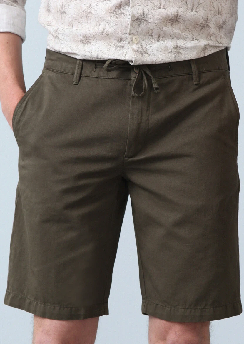 Haki Düz Dokuma Regular Fit Casual Pamuk Karışımlı Bermuda - 3