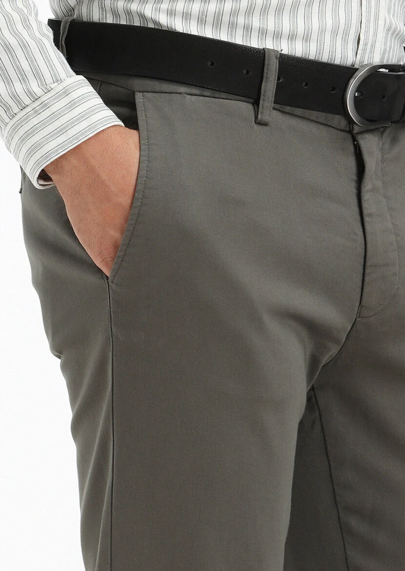 Haki Düz Dokuma Regular Fit Casual Pamuk Karışımlı Pantolon - 3