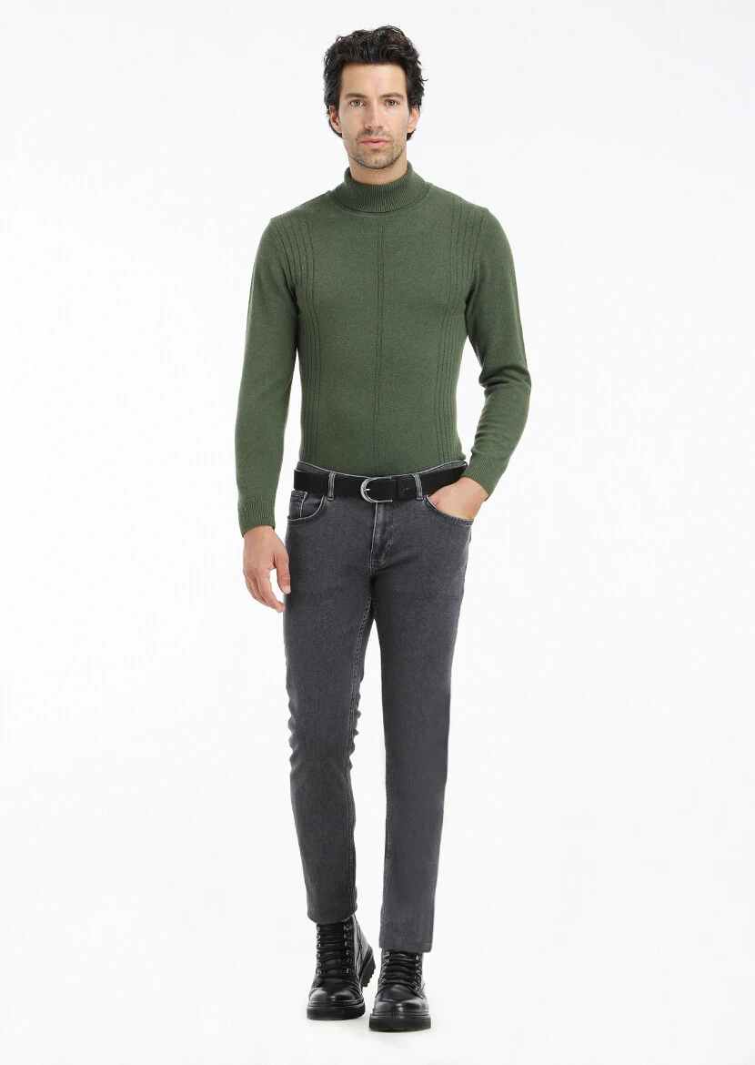Haki Tam Balıkçı Yaka Jakarlı Yün Karışımlı Triko Kazak 