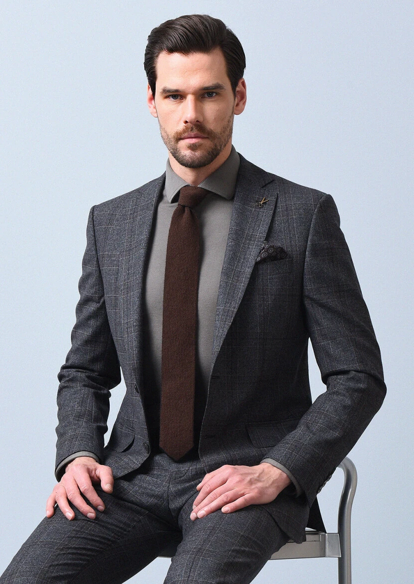 Hard Coal Checkered Modern Fit Wool Blended Suit - 4