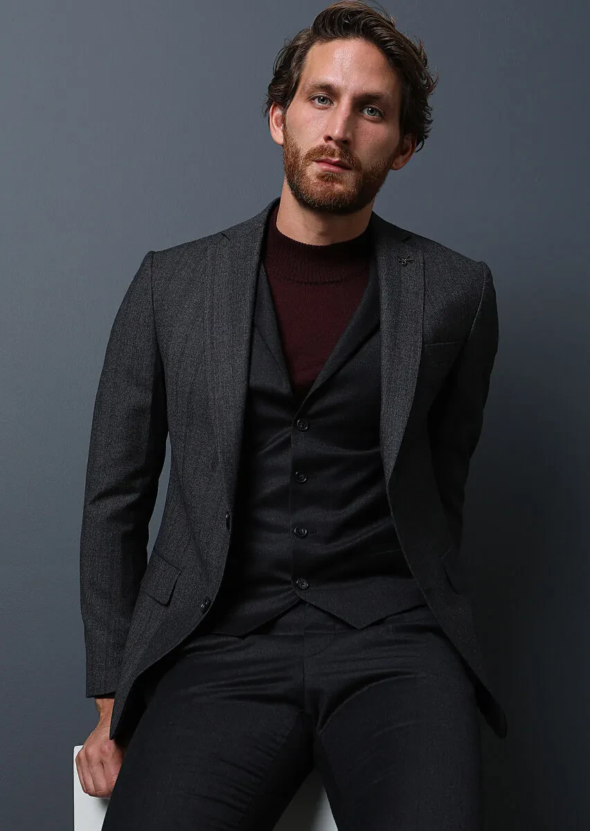 Hard Coal Suit With Waistcoat - 3