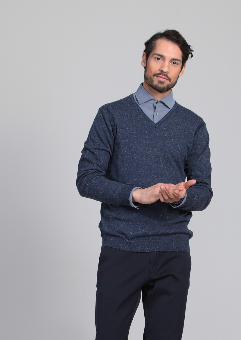 İndigo V Yaka Jakarlı İpek Karışımlı Triko Kazak - 2