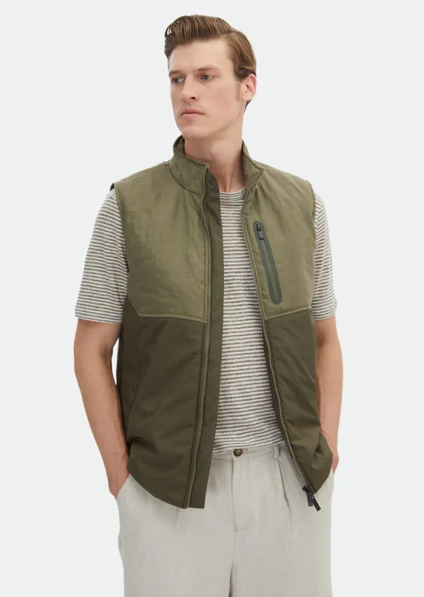 Khaki Regular Fit Turtleneck Casual Weaving Puffer Vest - 1