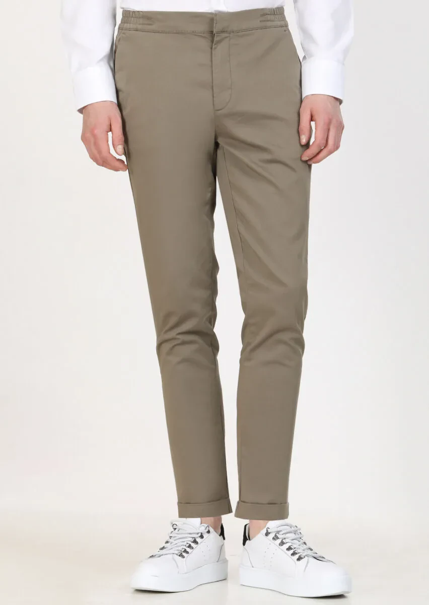 Khaki Weaving Jogging Fit Casual Cotton Blended Trousers - 2