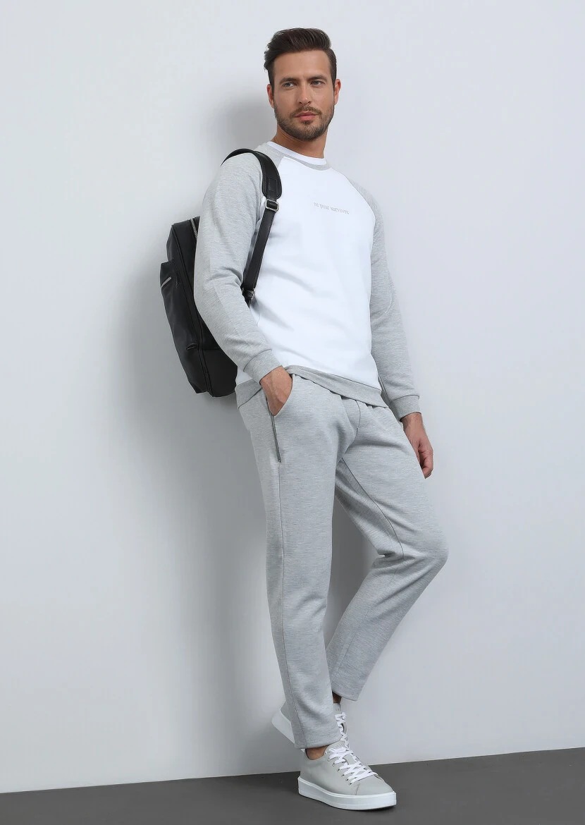 Kırık Beyaz Baskılı Sweatshırt - 2