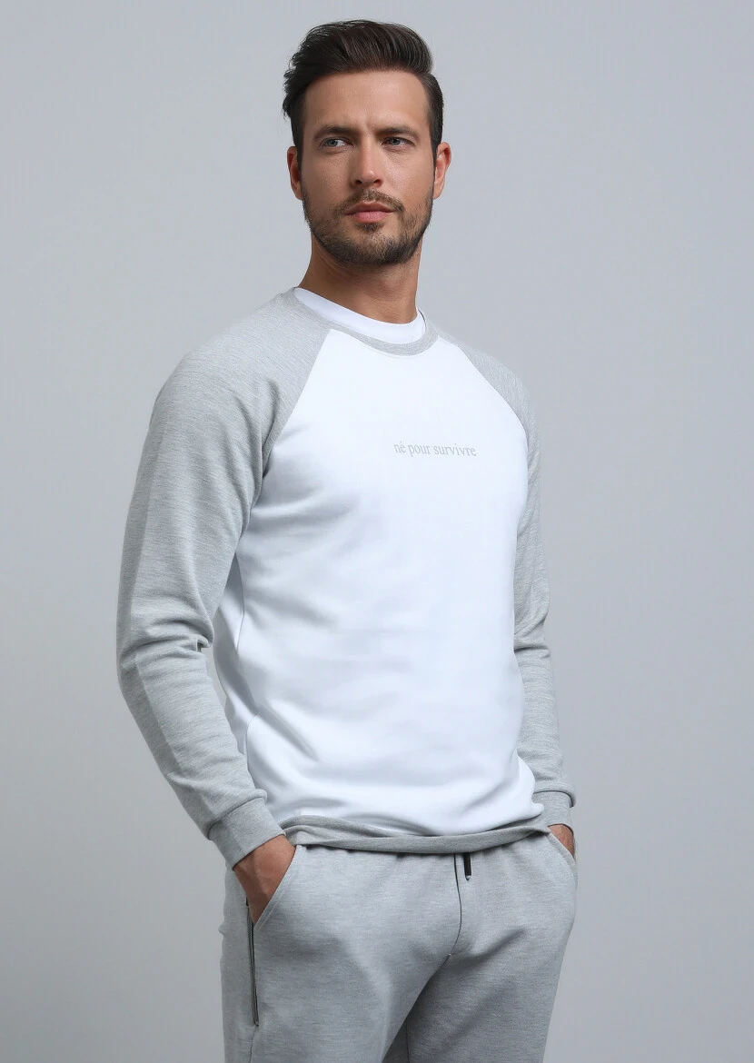 Kırık Beyaz Baskılı Sweatshırt - 4