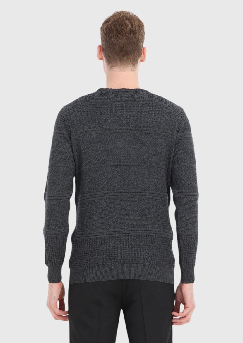 Koyu Gri Bisiklet Yaka Jakarlı Yün Karışımlı Triko Kazak - 4