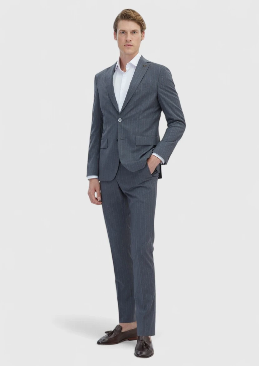 Koyu Gri Çizgili Modern Fit %100 Yün Takım Elbise - 2