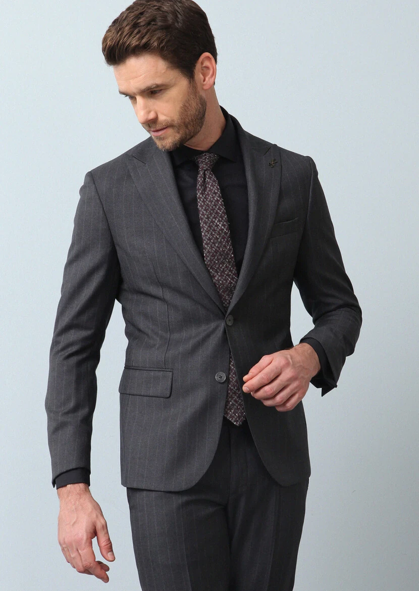 Koyu Gri Çizgili Zeroweight Slim Fit %100 Yün Takım Elbise - 1