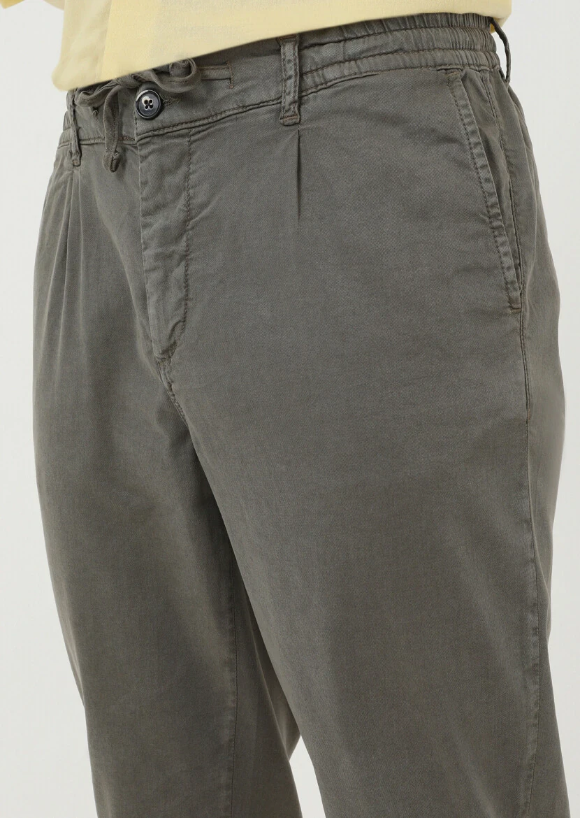 Navy Blue Weaving Jogging Fit Casual Cotton Blended Trousers 