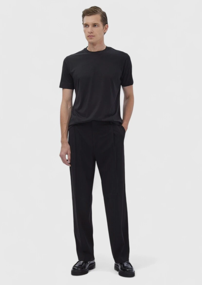 Siyah Düz Bisiklet Yaka İpek Karışımlı T-Shirt 