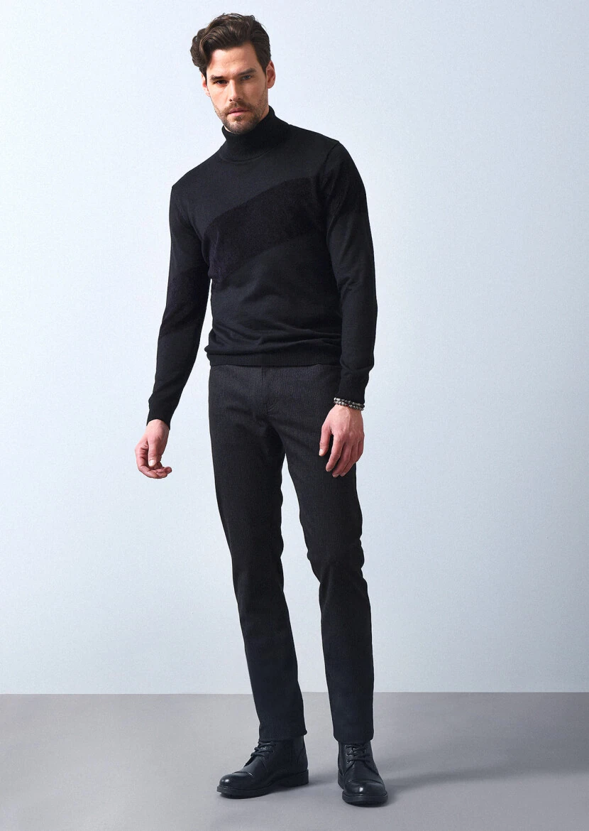 Siyah Jakarlı Yün Karışımlı Triko Kazak - 2