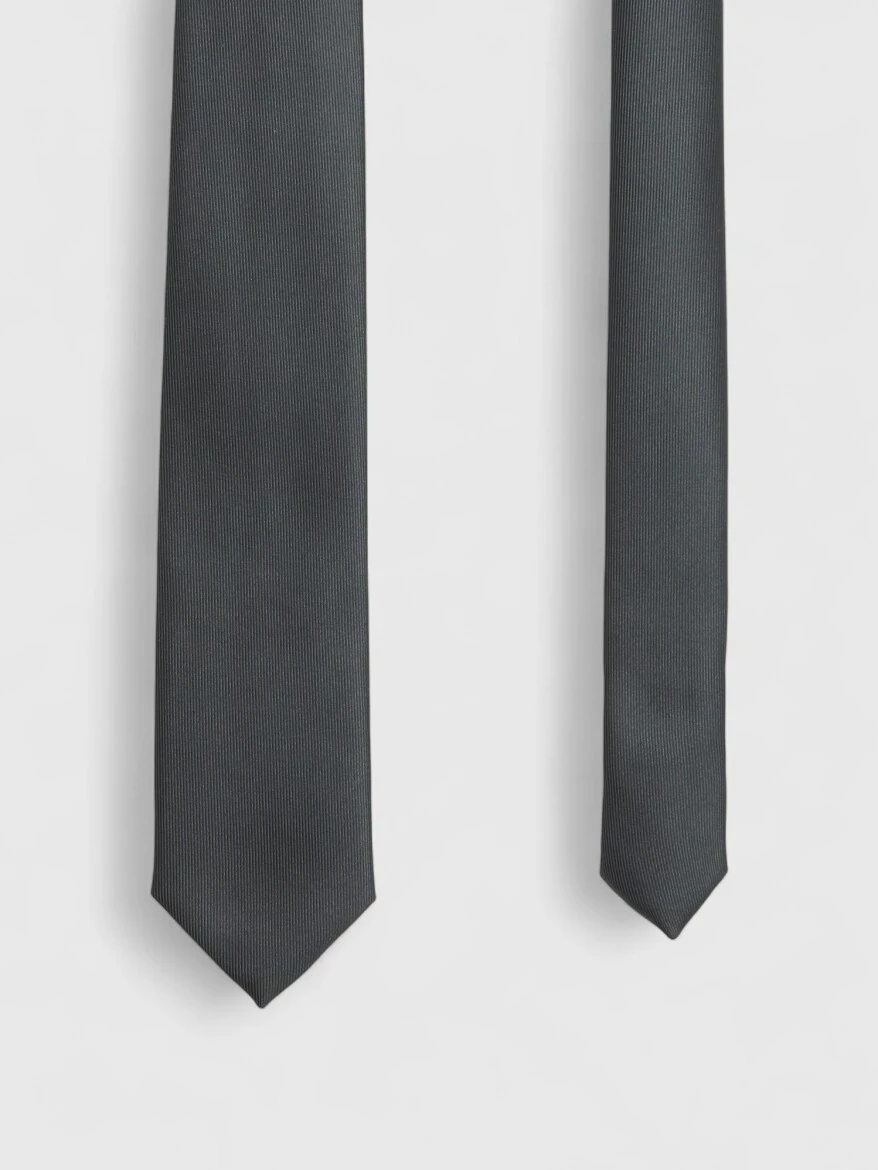 Siyah Kravat - RAMSEY