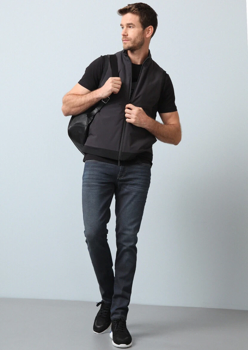 Siyah Regular Fit Dik Yaka Casual Dokuma Spor Yelek - 4