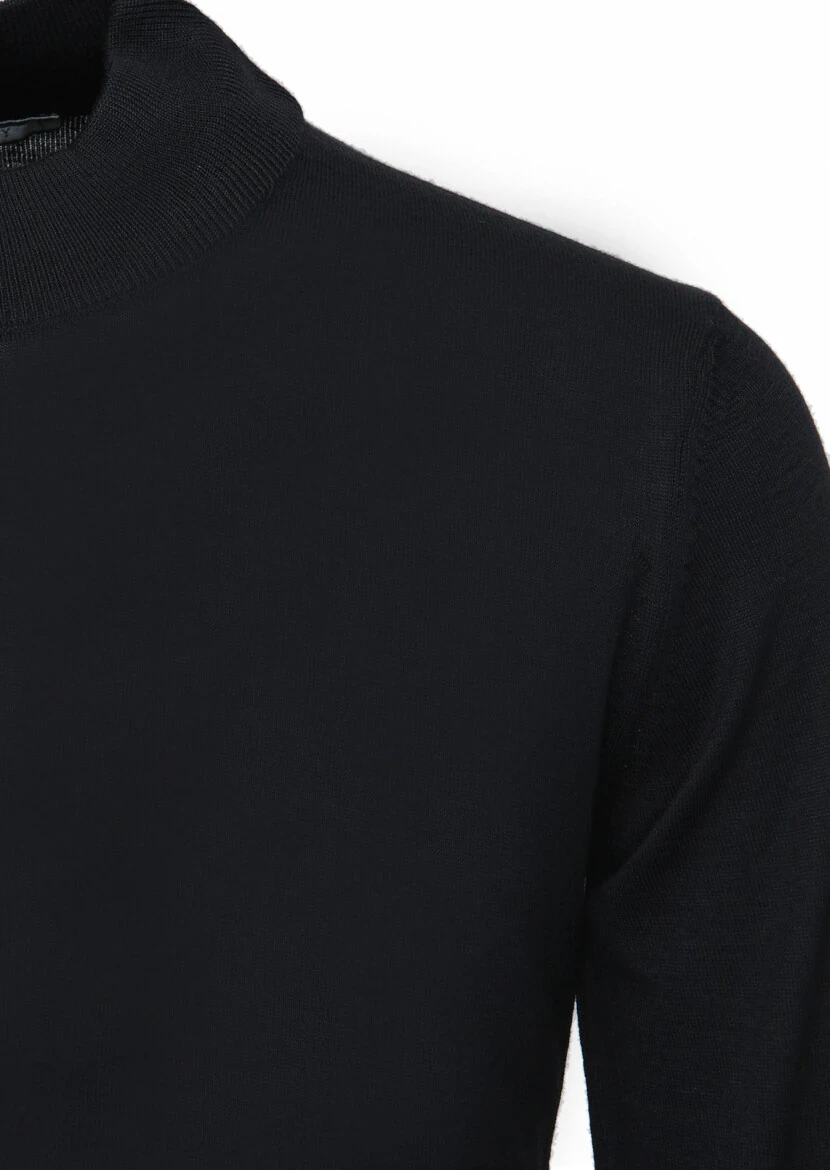 Siyah Yarım Balıkçı Yaka Düz Örgü Yün Karışımlı Triko Kazak 