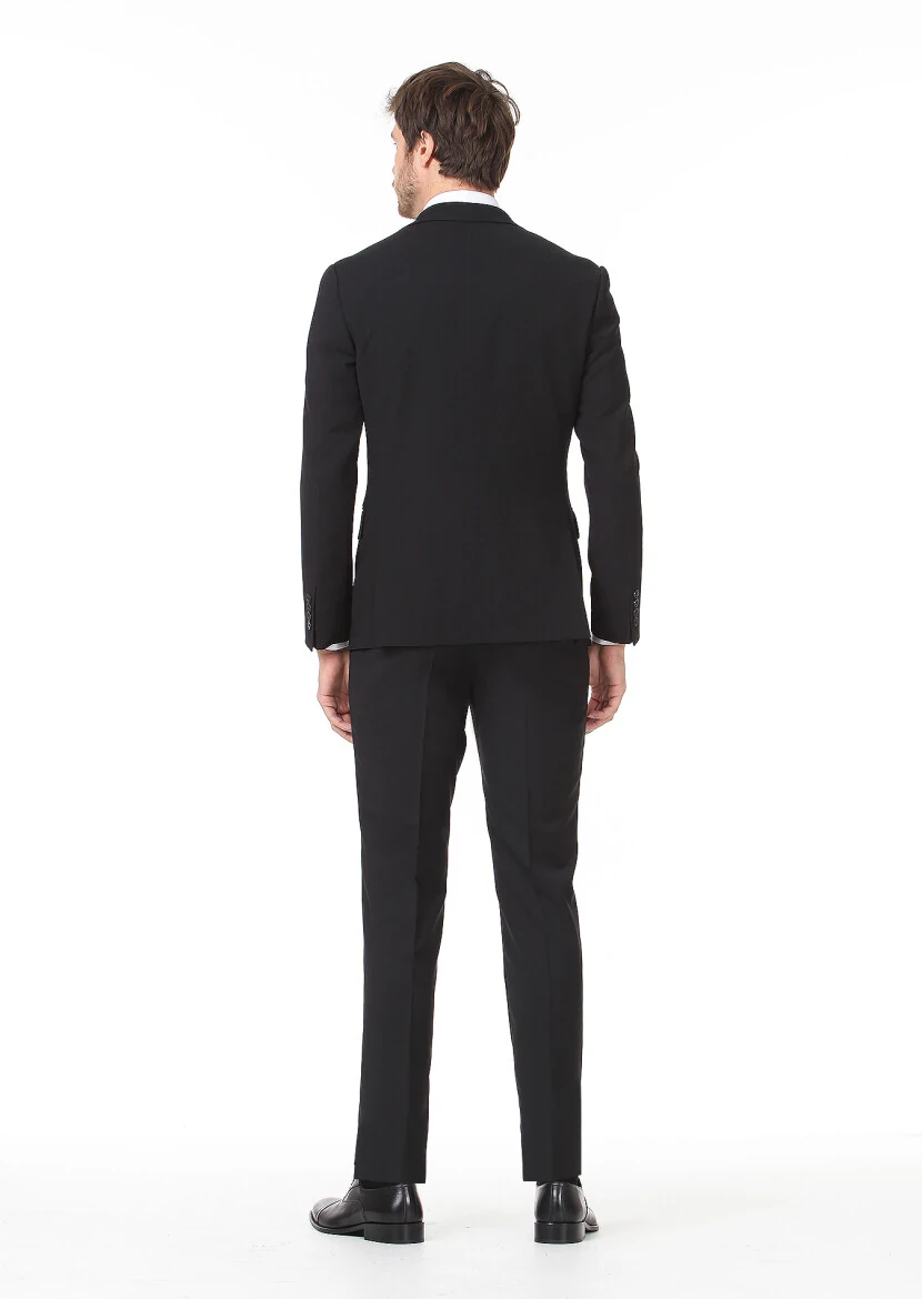 Siyah Yelekli Takım Elbise - 6