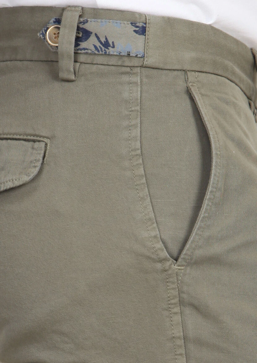 Yeşil Düz Dokuma Regular Fit Casual Pamuk Karışımlı Bermuda - 3